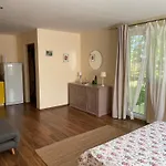 Дом отдыха Peaceful Summer House With Garden Near The Kabakum ,