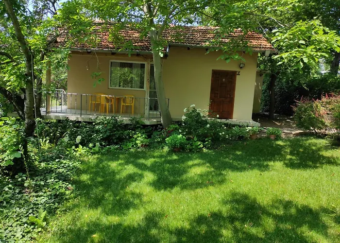 A Charming And Peaceful Summer 400m From The Sea فارنا