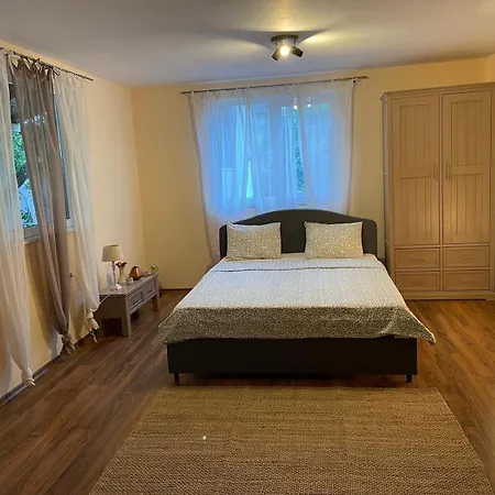 Nyaraló A Charming And Peaceful Summer 400m From The Sea